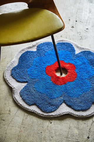 MIYOSHI RUG Large Flower Rug