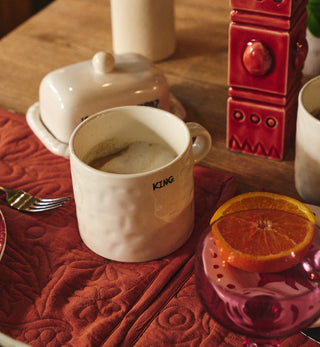 Anna + Nina King Tea Mug