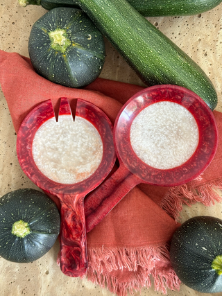 Mixing hands Burgundy