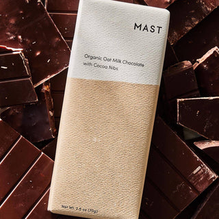 Mast Organic Oat Milk Chocolate with Cocoa Nibs