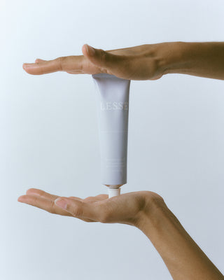 LESSE Refining Cleanser