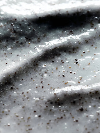 LESSE Refining Cleanser