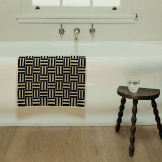 BAINA SAROMA BATH MAT Sand & Noir